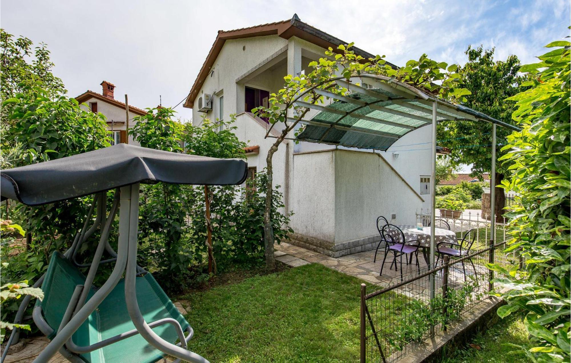2 Bedroom Beautiful Apartment In Rukavac Rukavac  Esterno foto