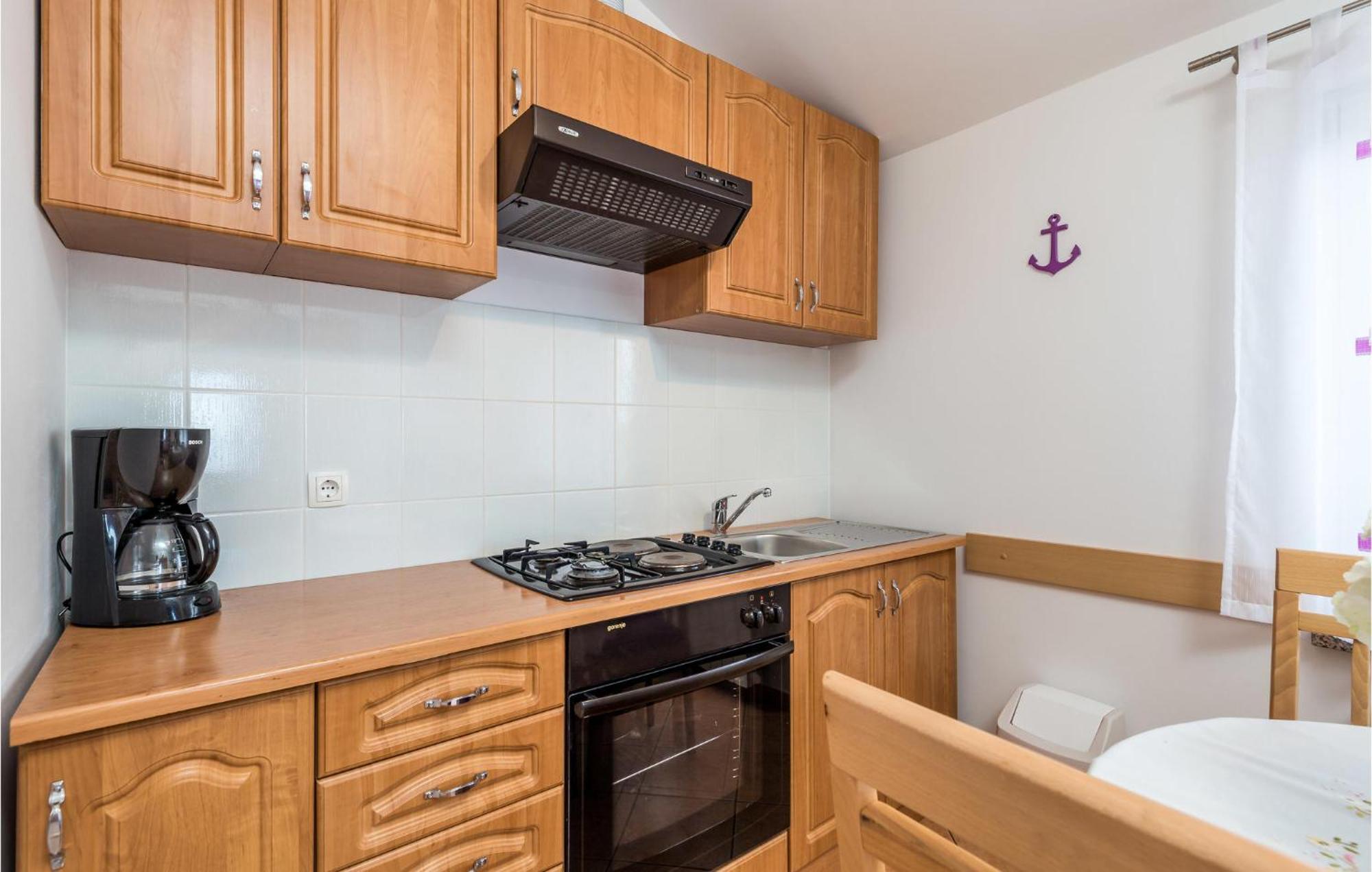 2 Bedroom Beautiful Apartment In Rukavac Rukavac  Esterno foto